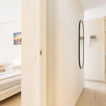 Bright And Welcoming Appartamento