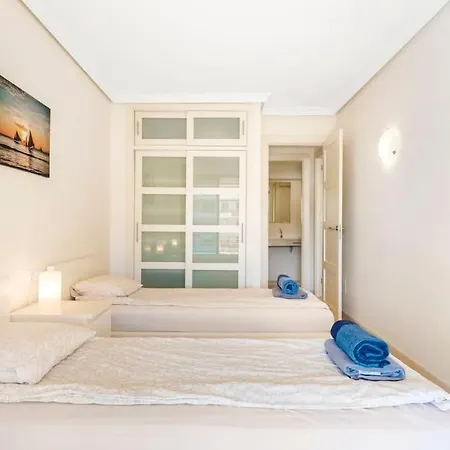 Bright And Welcoming Puerto de Santiago (Tenerife)