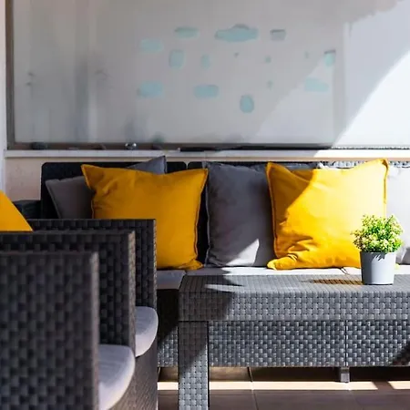 Bright And Welcoming * Puerto de Santiago (Tenerife)